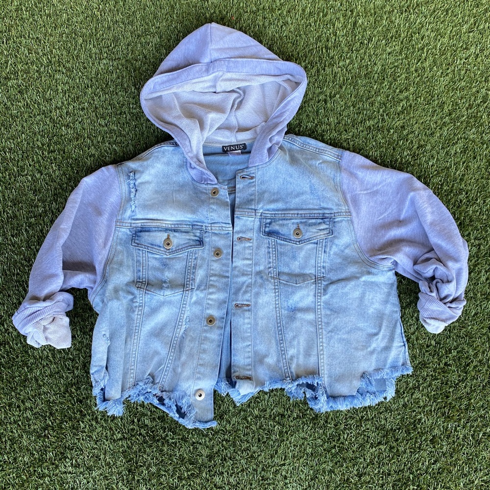 Distressed crop jean jacket - Picture 8 of 12